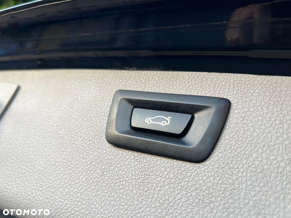 BMW Seria 3 318d - 8
