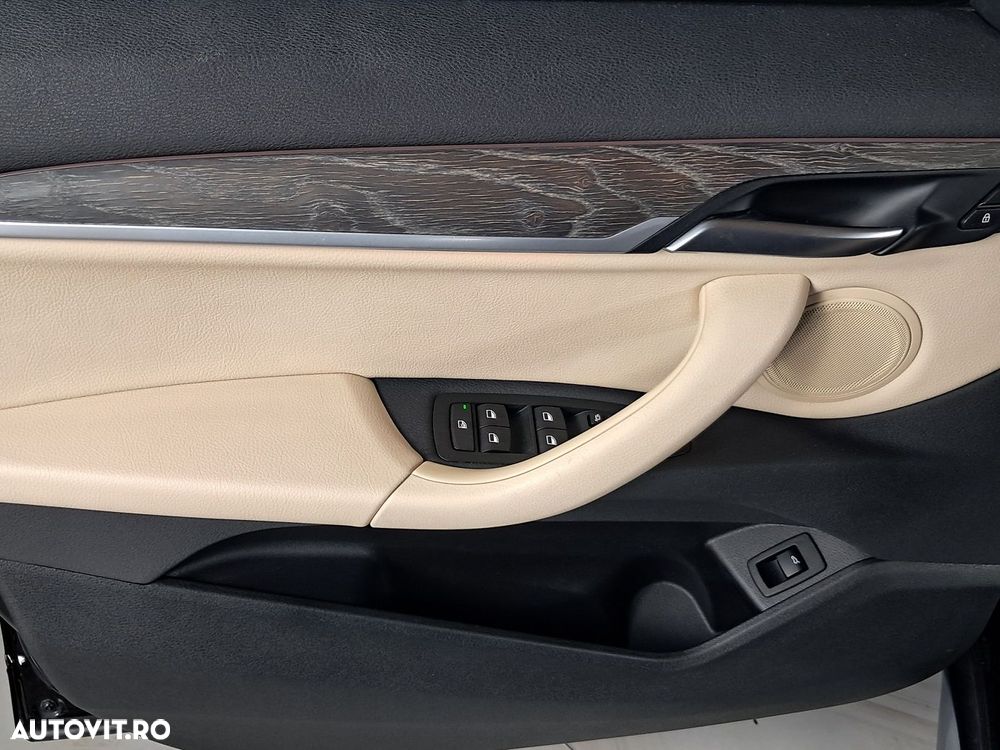 BMW X1 sDrive18d AT - 19