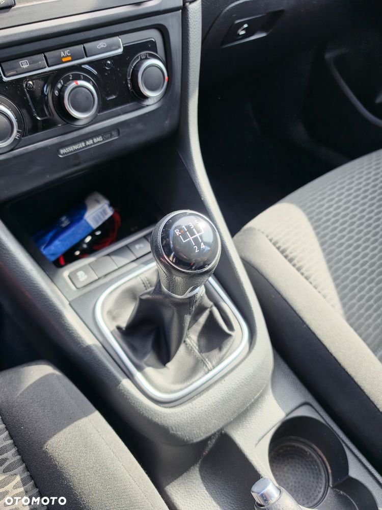 Volkswagen Golf 1.6 TDI Trendline - 27