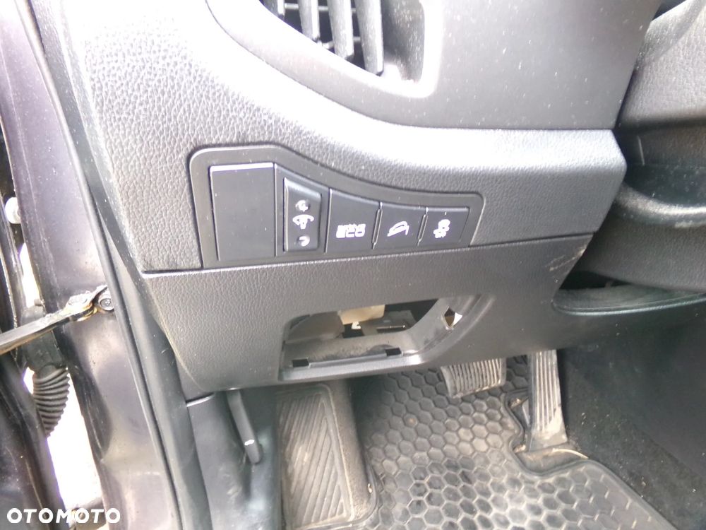 Kia Sportage 2.0 CRDI L AWD - 6