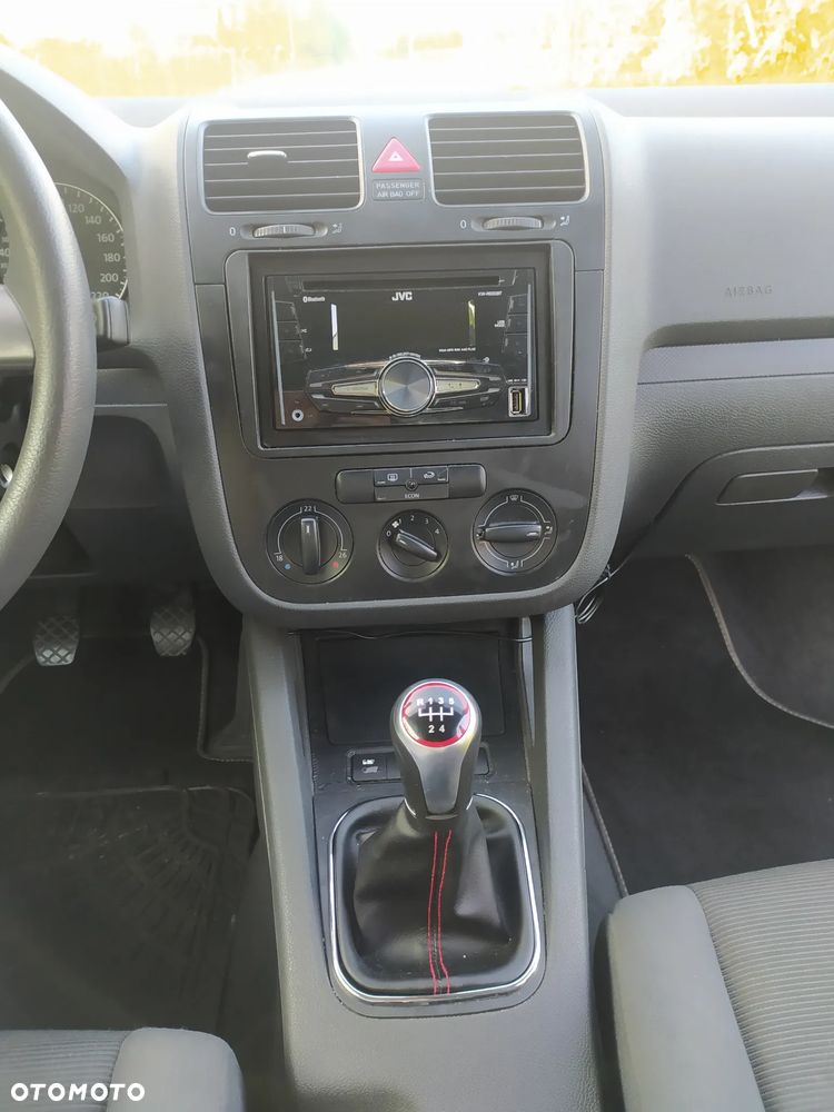 Volkswagen Golf 1.4 FSI Comfortline - 4