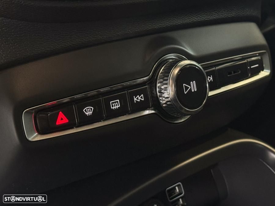 Volvo XC 40 1.5 T2 Inscription Geartronic - 24