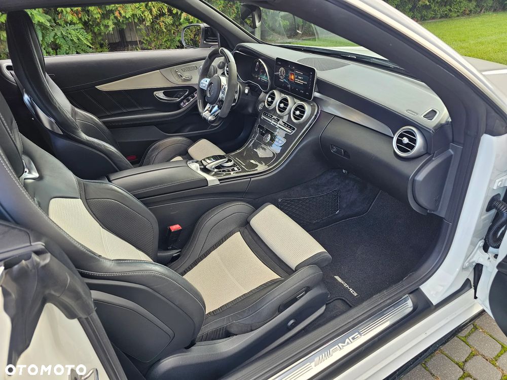 Mercedes-Benz Klasa C AMG 63 S Kabriolet - 14