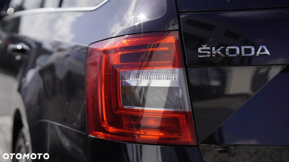 Skoda Octavia 2.0 TDI SCR 4x4 Style DSG - 17