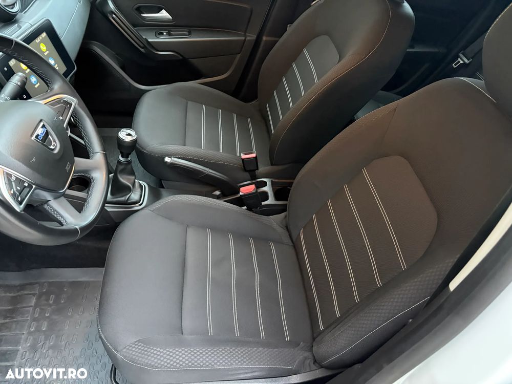 Dacia Duster 1.5 Blue dCi 4WD Comfort - 26