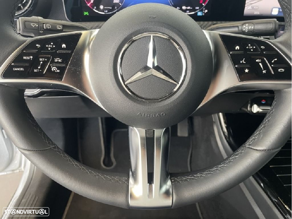 Mercedes-Benz A 250 e - 13