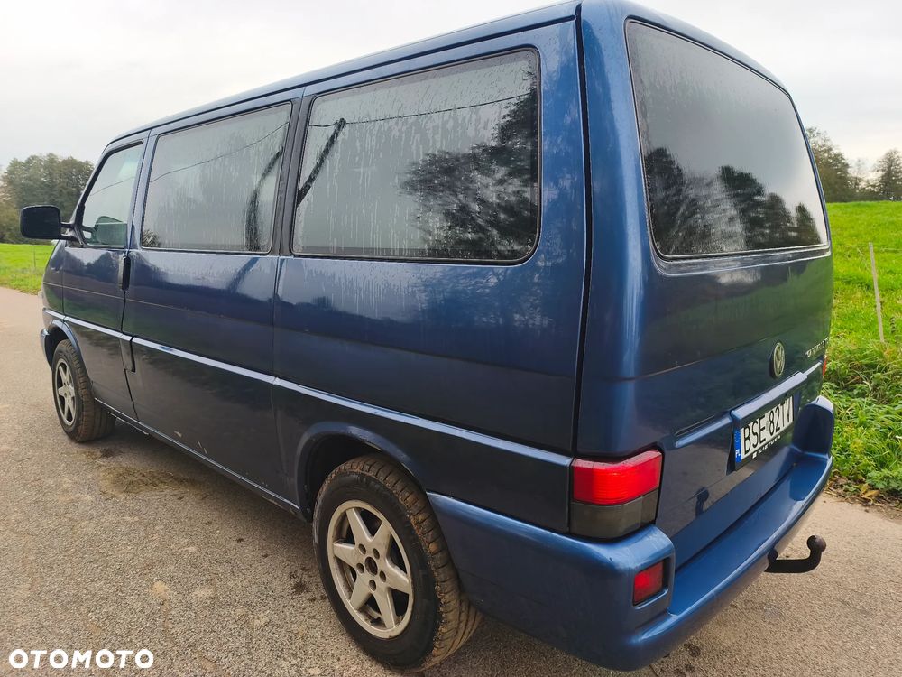 Volkswagen Caravelle - 4