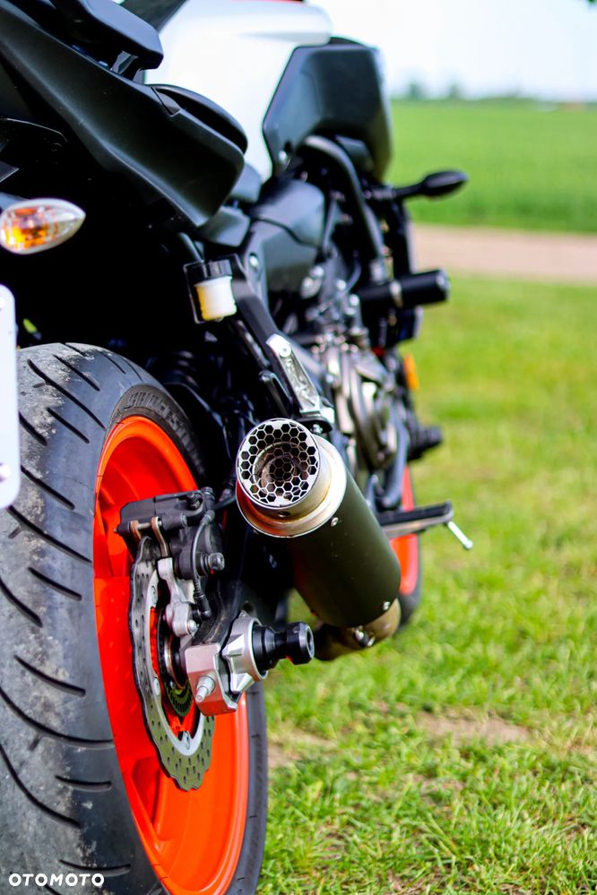 Yamaha MT - 4