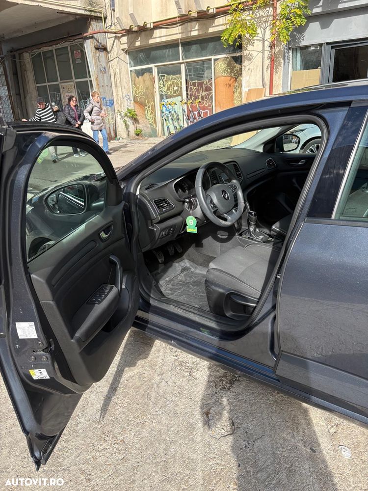 Renault Megane - 6