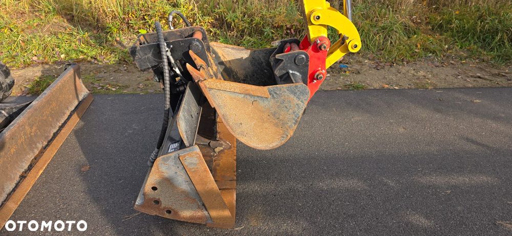 Caterpillar 302,7 CR     / 302 , 303, 304, 305 - 6