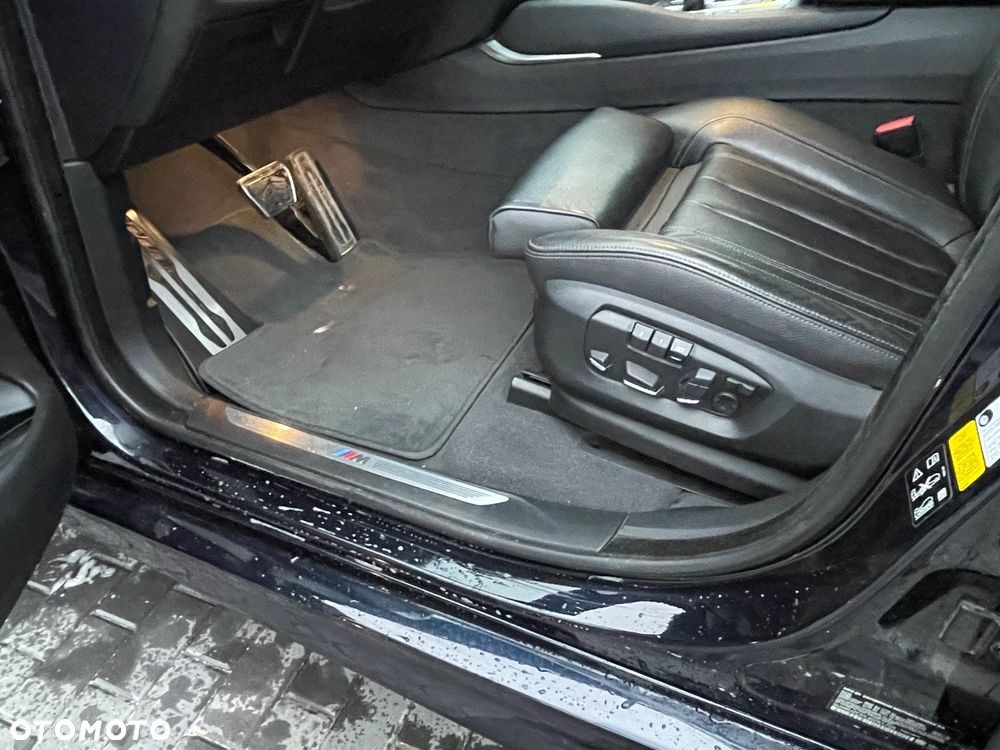 BMW X6 - 28