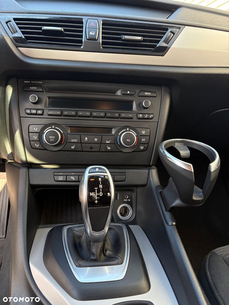 BMW X1 xDrive20i - 9