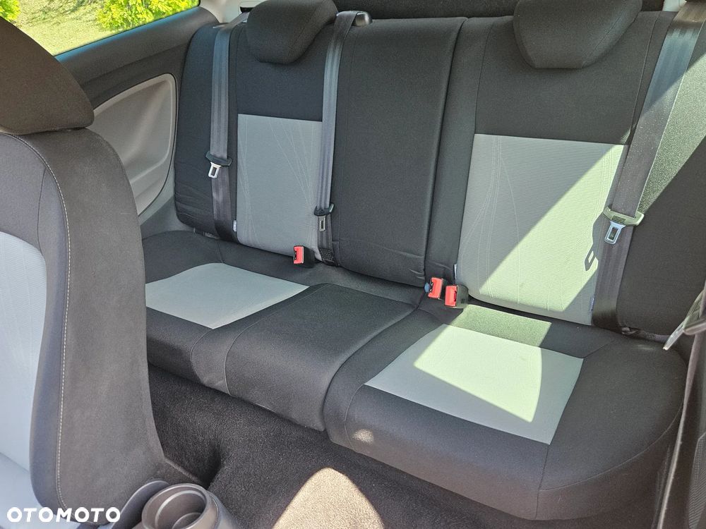 Seat Ibiza SC 1.4 16V Sport - 15