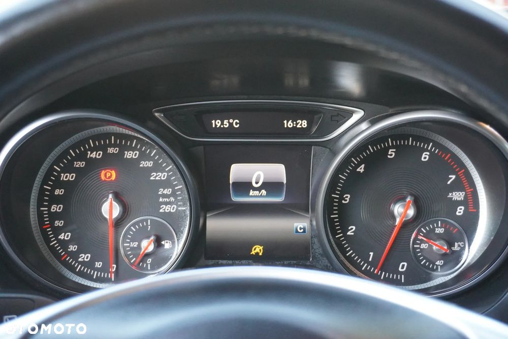 Mercedes-Benz GLA 180 Edition 1 - 35