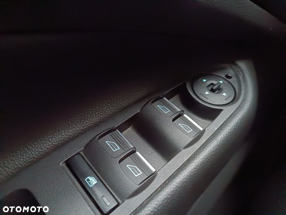 Ford Kuga 1.5 EcoBoost FWD Edition ASS MMT6 - 26