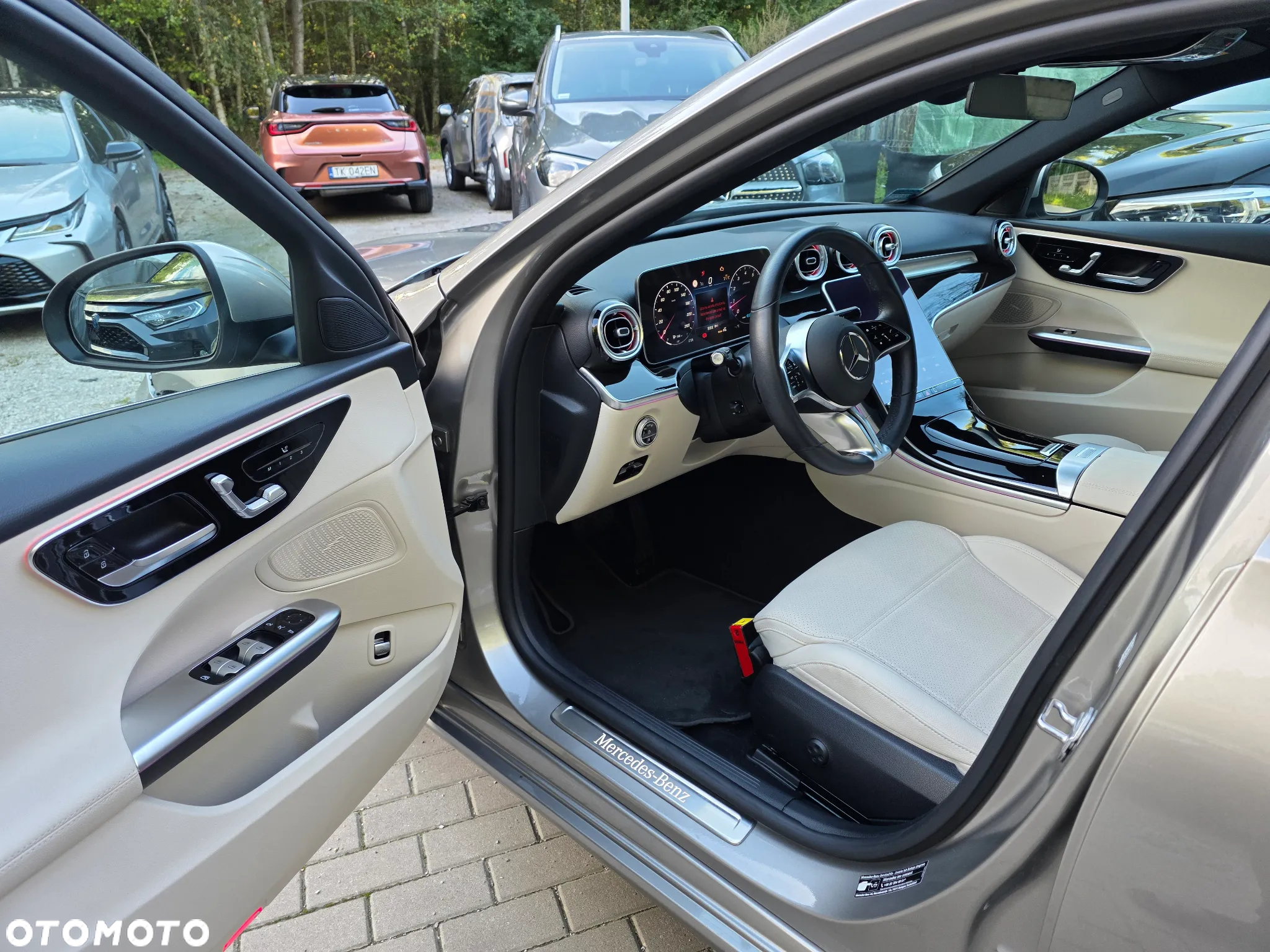 Mercedes-Benz Klasa C 200 4MATIC 9G-TRONIC - 10