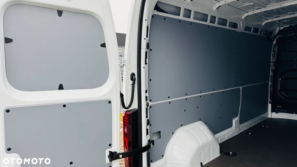Renault Master - 18