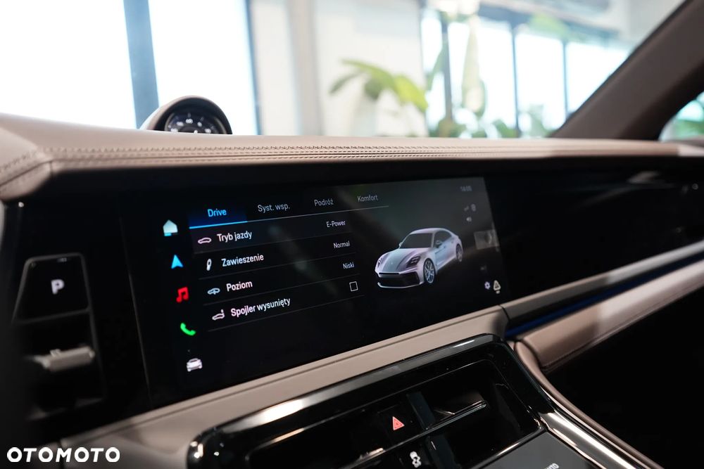 Porsche Panamera ver-4-e--hybrid-phev - 18