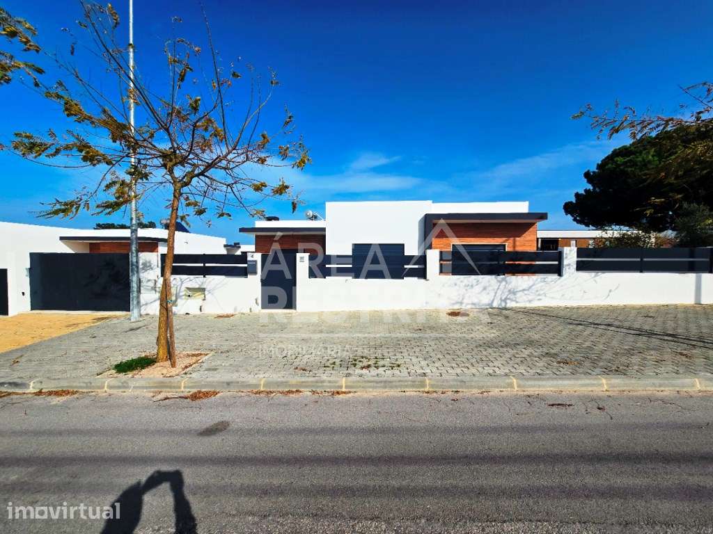 Moradia Isolada T3, c/Piscina e Garagem em Brejos Azeitão - Grande imagem: 5/38