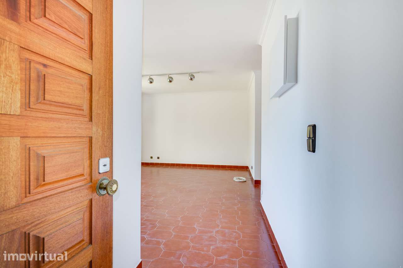 Apartamento T1 — a 10 minutos a pé da Praia da Costa da Caparica - Grande imagem: 5/28