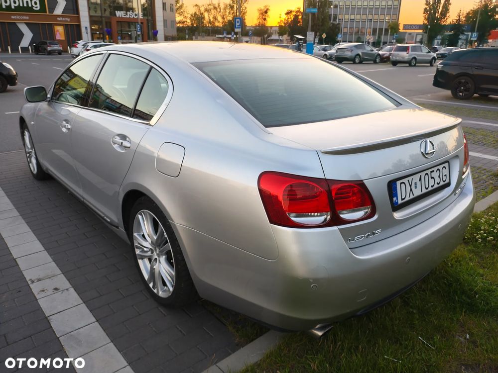 Lexus GS - 4