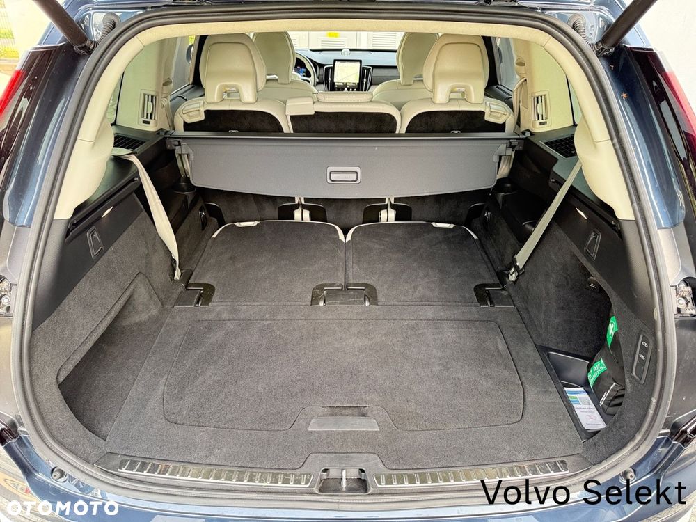 Volvo XC 90 - 32