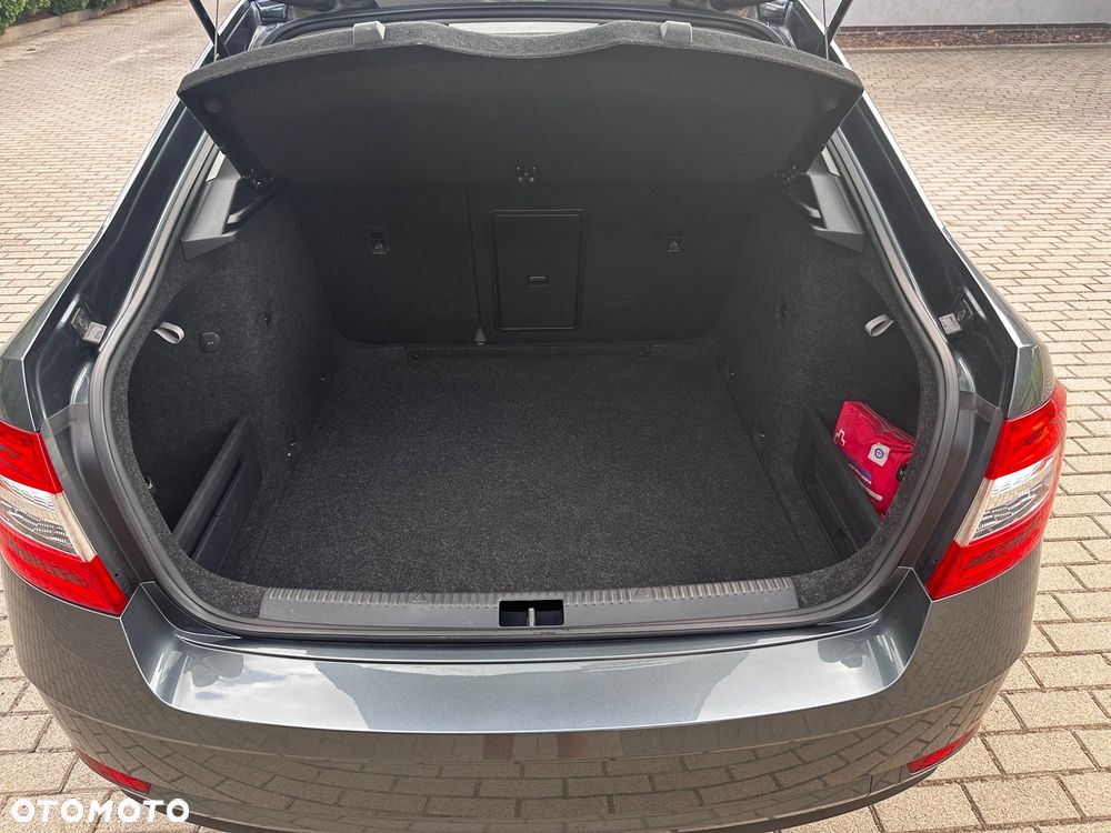 Skoda Octavia 2.0 TDI Style DSG - 21