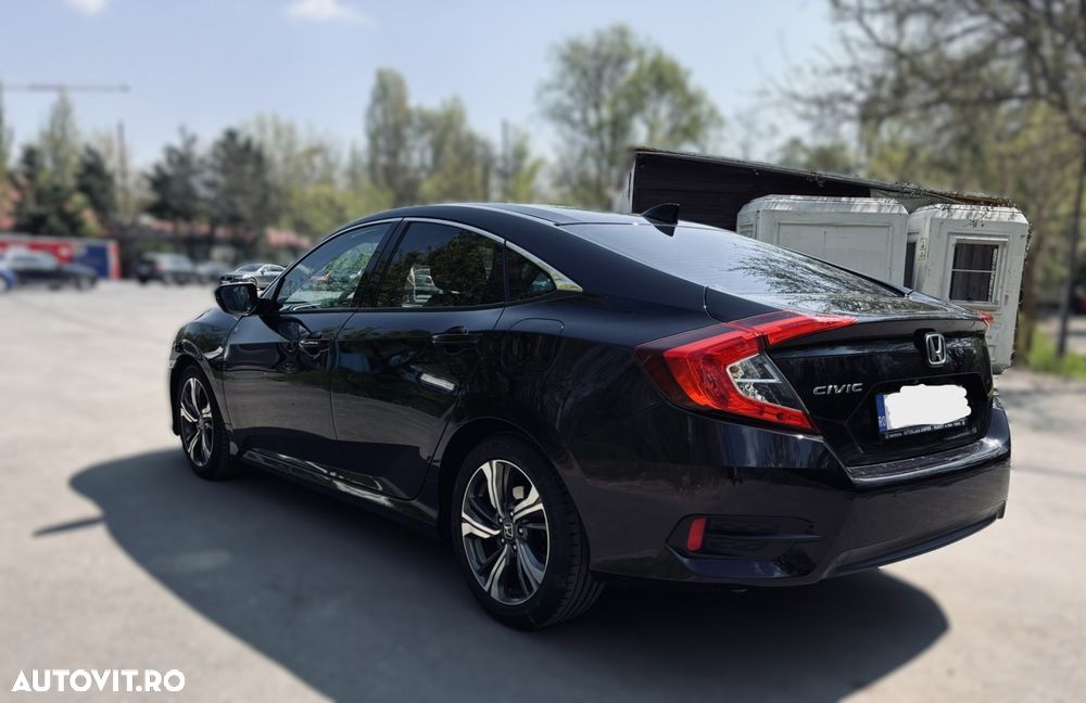 Honda Civic 1.5 VTEC Turbo CVT Elegance Navi - 4