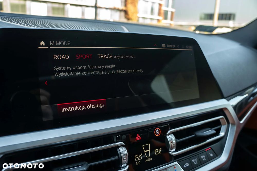 BMW M4 Competition M xDrive sport - 39