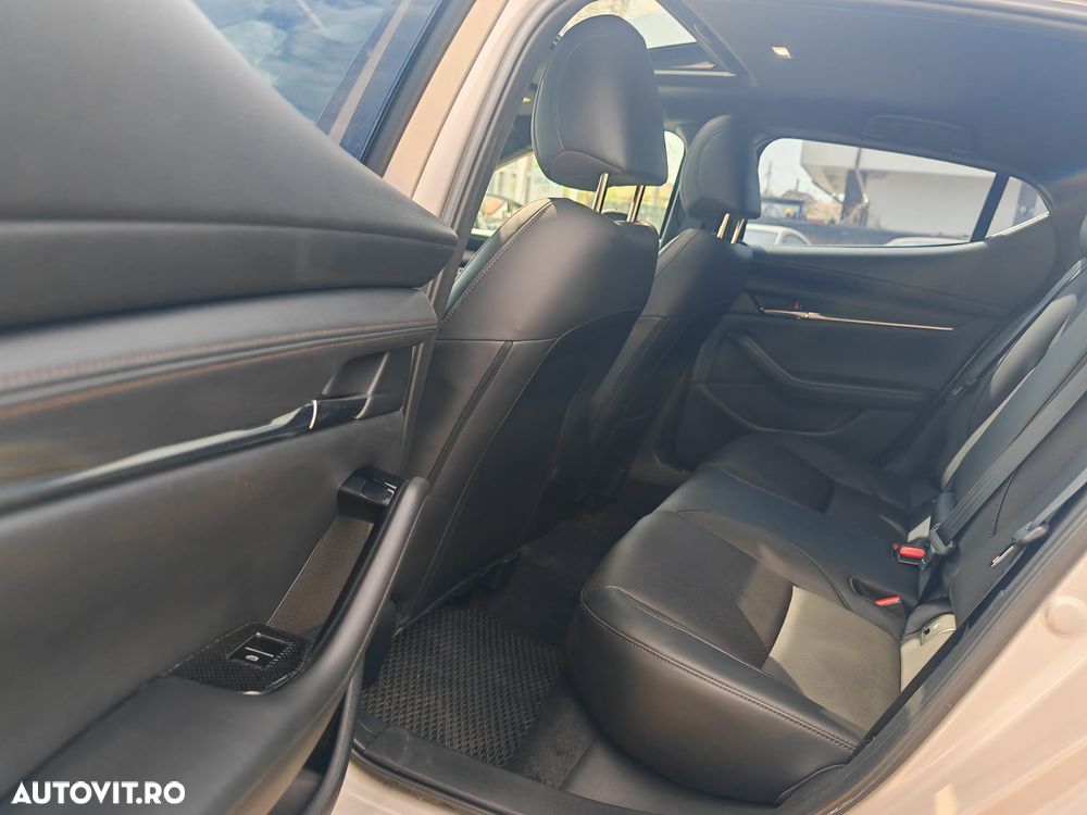 Mazda 3 e-SKYACTIV-X 186 M HYBRID EXCLUSIVE-LINE - 9