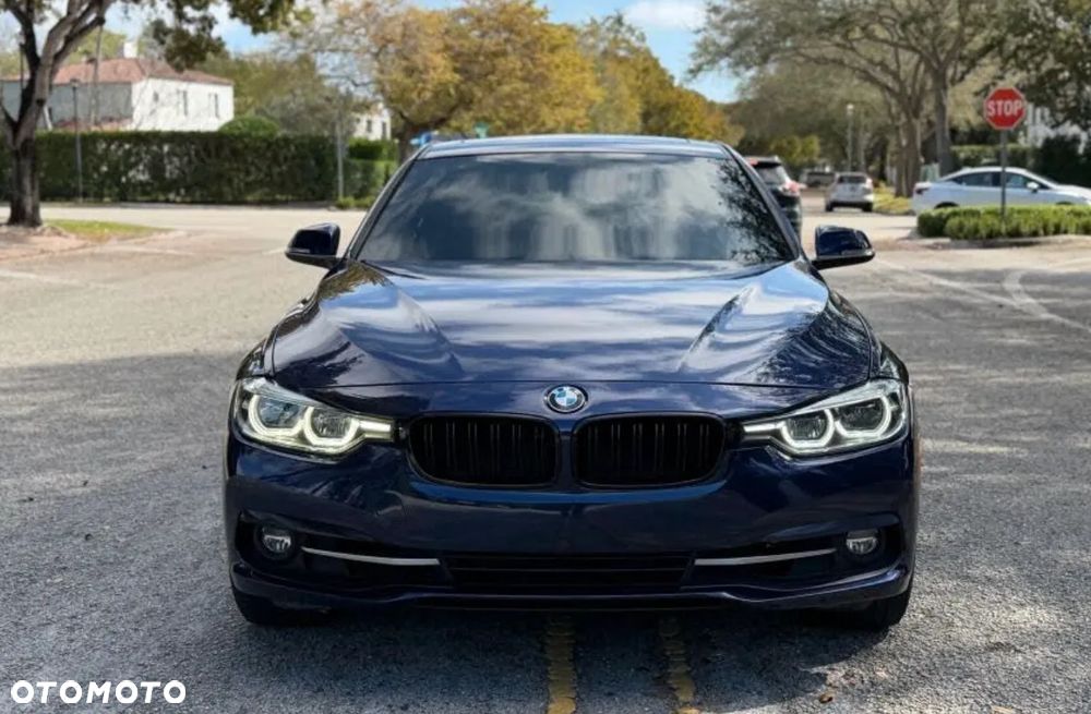 BMW Seria 3 330i Edition Luxury Line Purity - 2