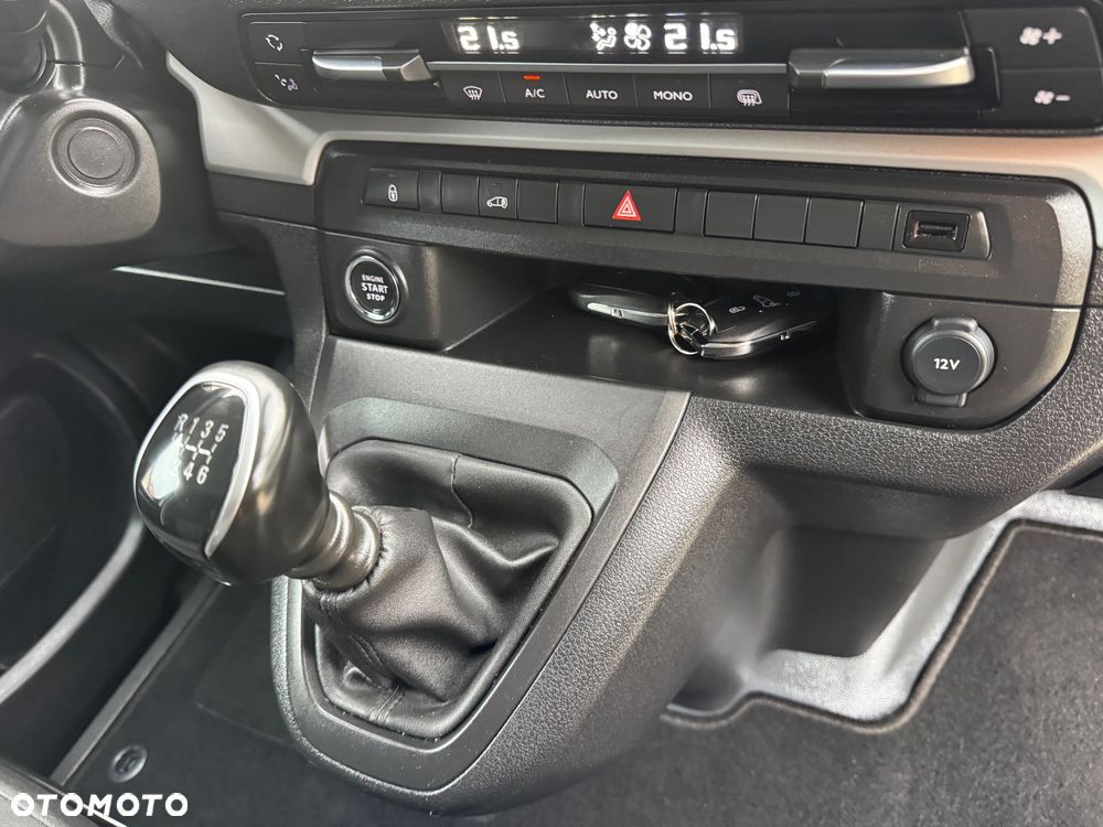 Opel Vivaro - 37