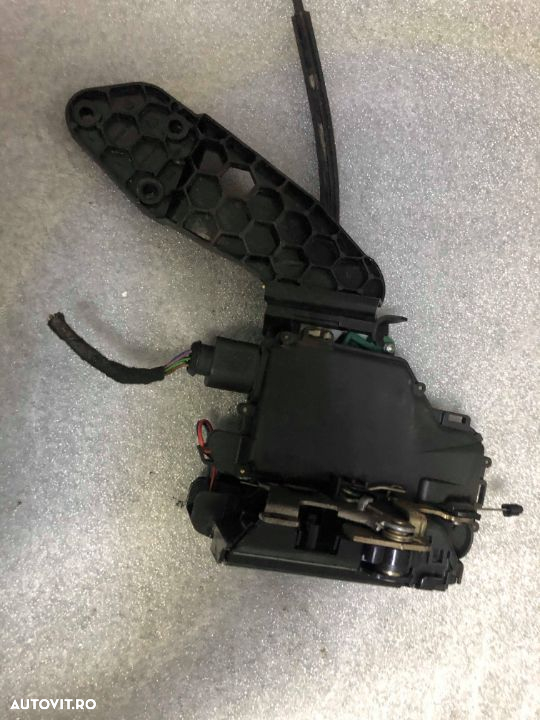 broasca usa stanga spate vw golf 4 break - 2