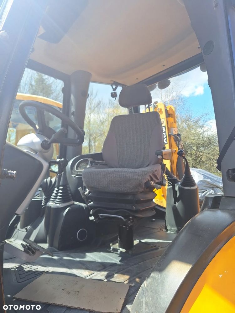 JCB - 3