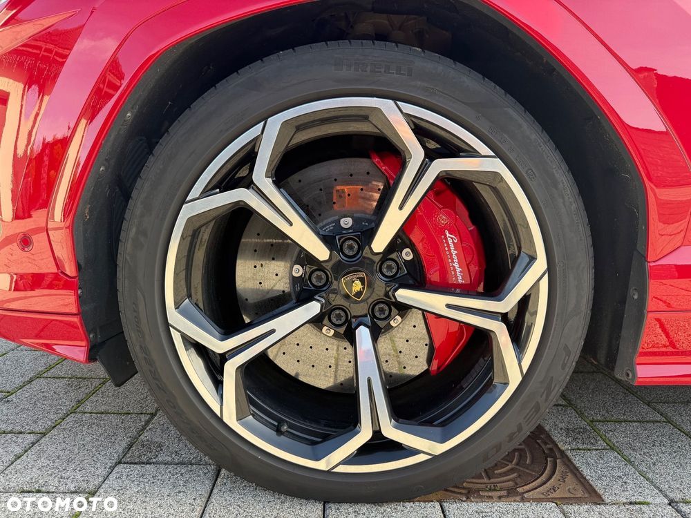 Lamborghini Urus - 5
