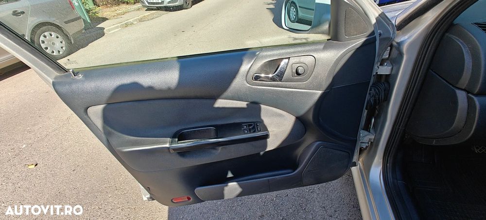 Skoda Octavia Tour 1.6 Sport - 6