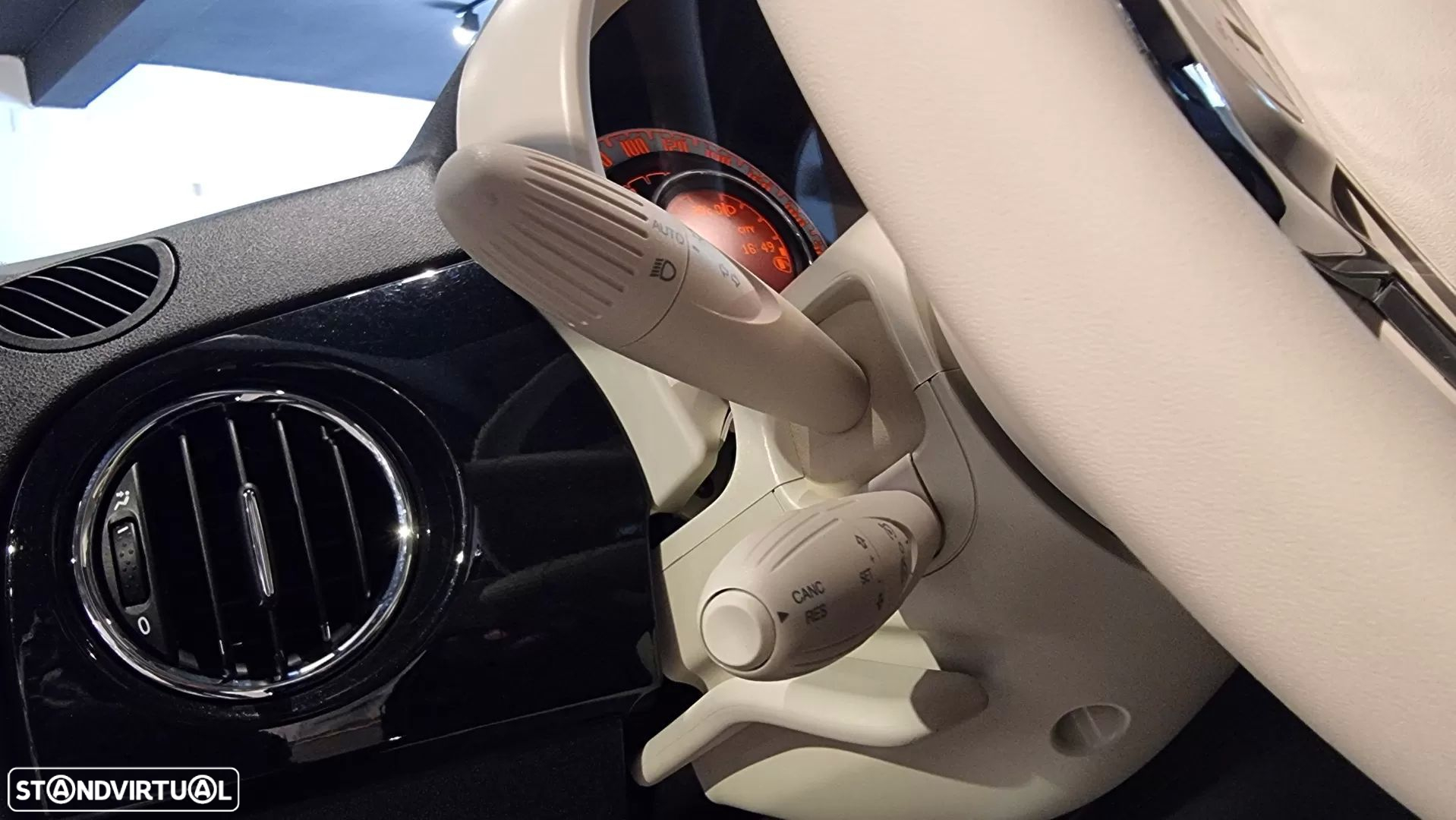 Fiat 500 1.0 Hybrid Club - 29