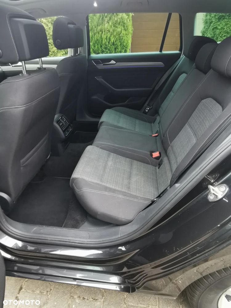 Volkswagen Passat 1.6 TDI SCR DSG Business - 19