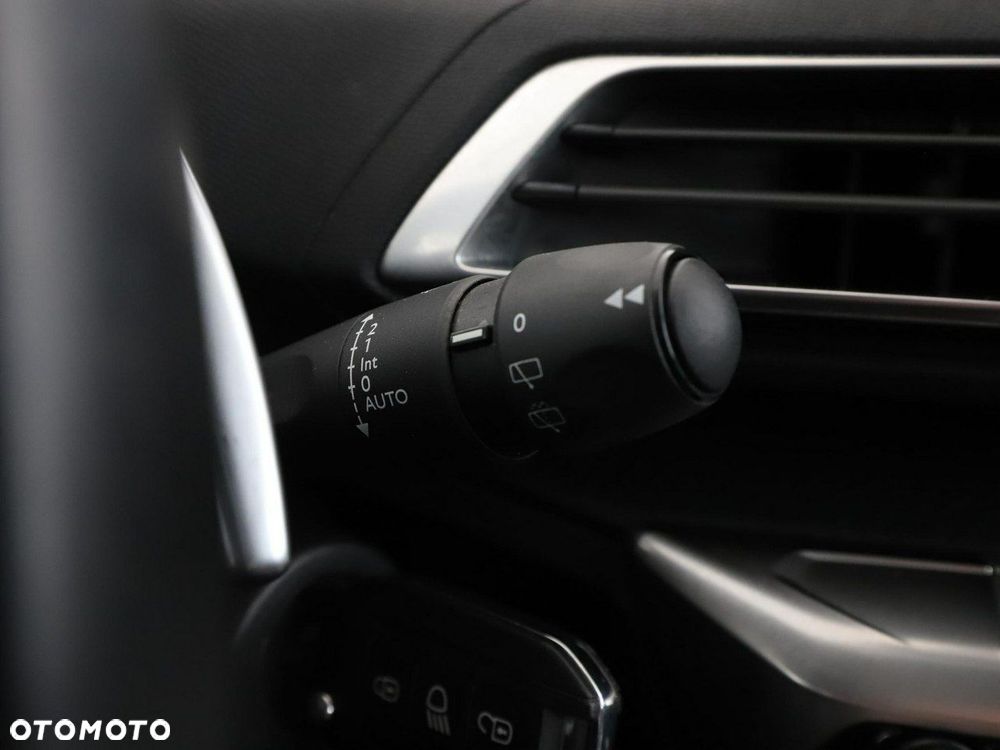 Peugeot 3008 BlueHDi 130 Stop & Start EAT8 Active Business-Paket - 36