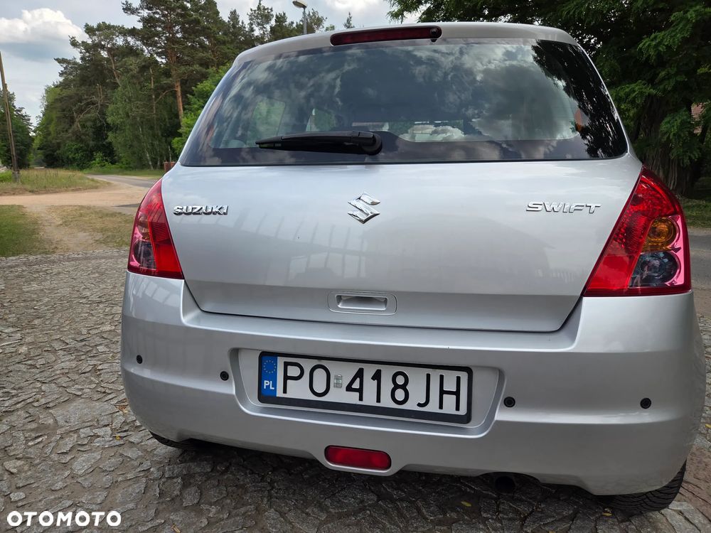 Suzuki Swift 1.3 Club - 5