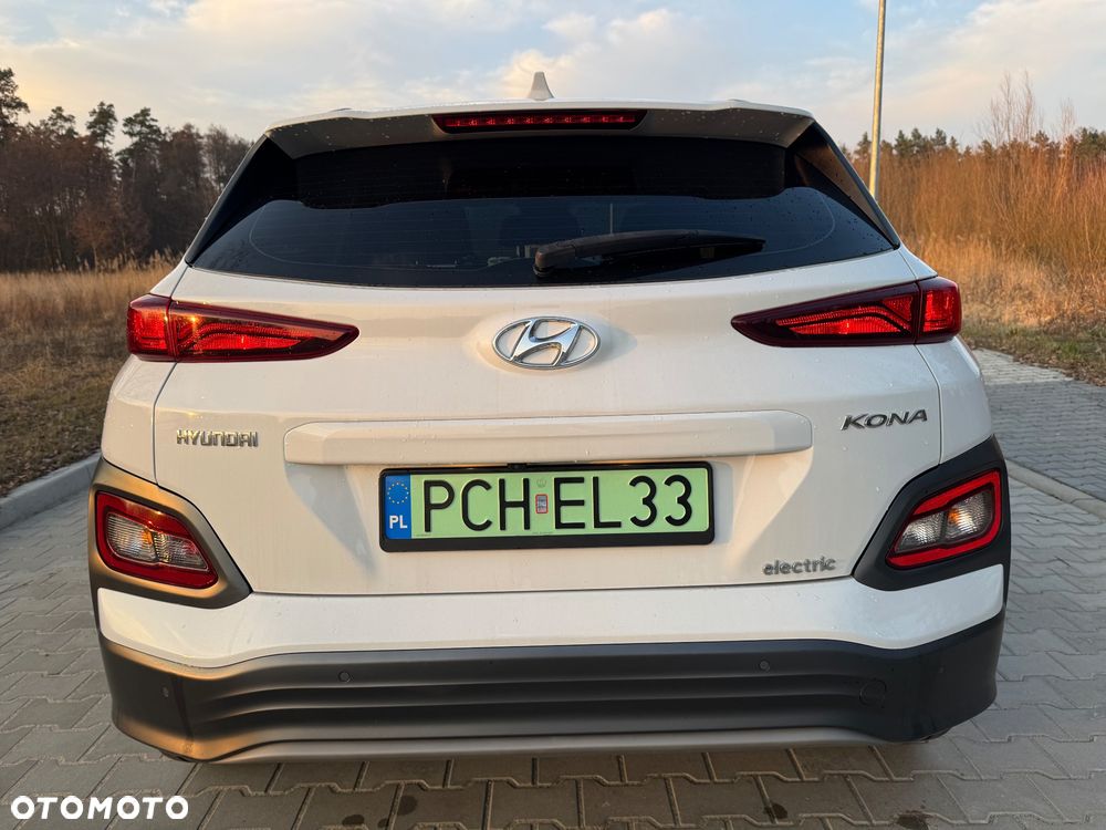 Hyundai Kona 64kWh Style - 9