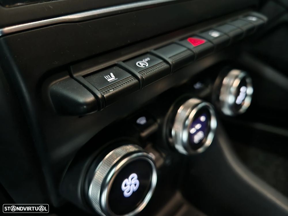 Renault Clio 1.0 TCe Exclusive - 12