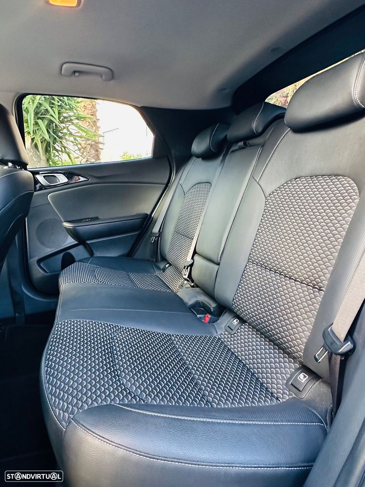 Kia XCeed 1.0 T-GDi Tech - 15