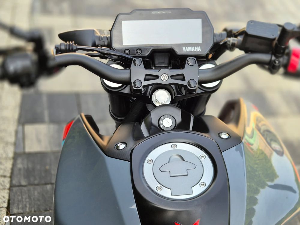 Yamaha MT - 13