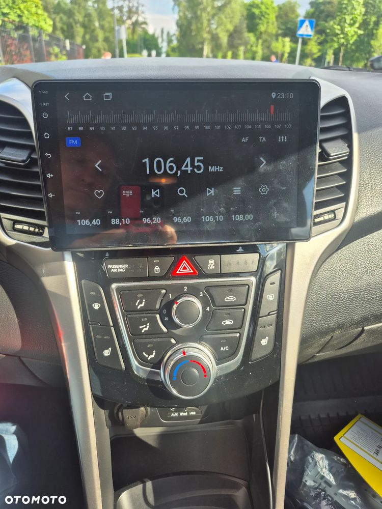 Hyundai i30 i30cw 1.4 Fifa World Cup Edition - 10