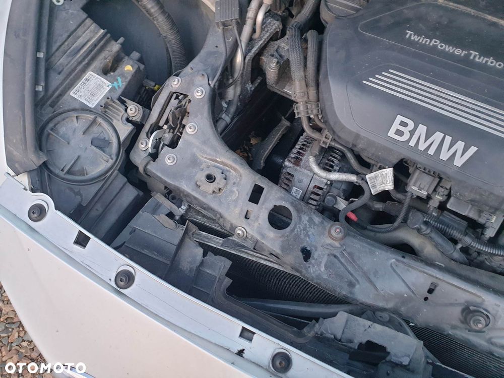 BMW Seria 2 216d - 23
