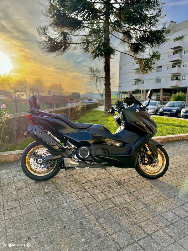 Yamaha TMAX  560