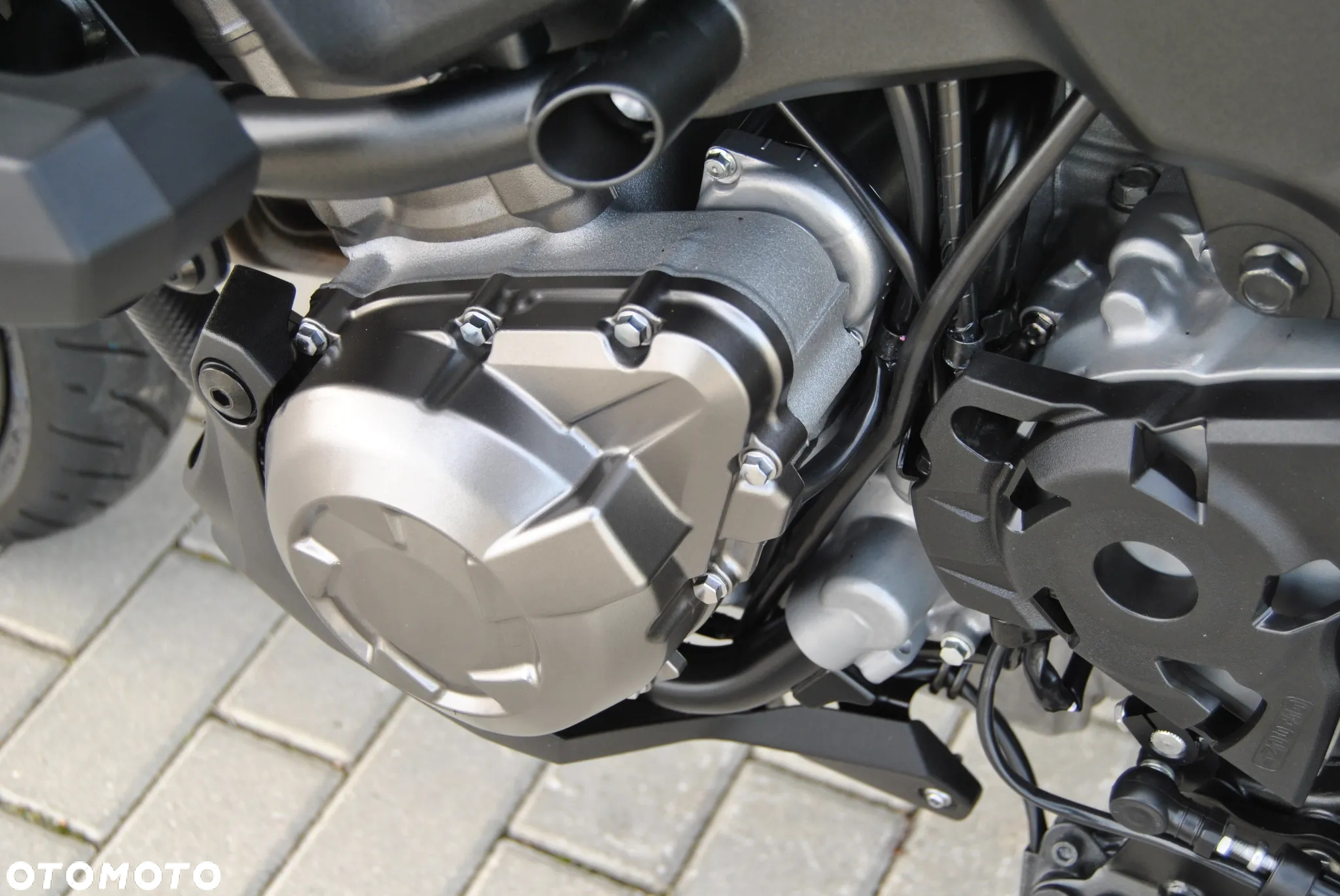Kawasaki Versys 1000 - 25