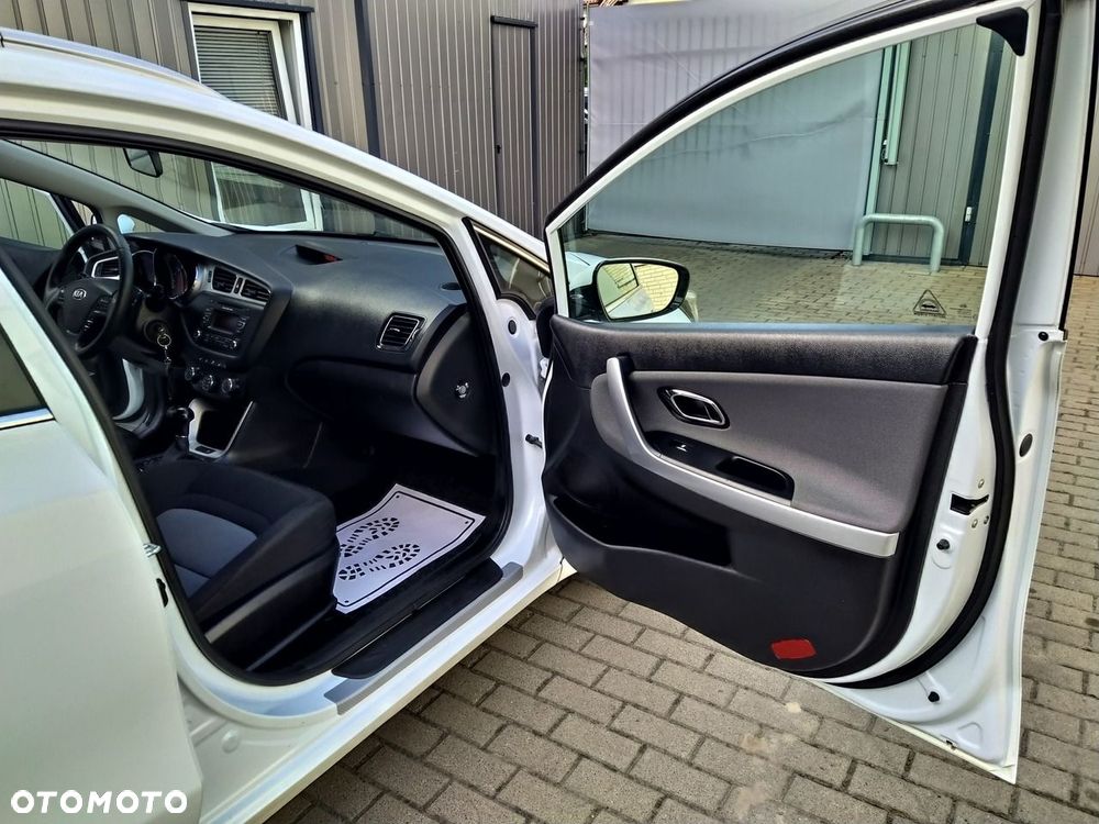 Kia Ceed 1.6 GDI DCT Platinum Edition - 25