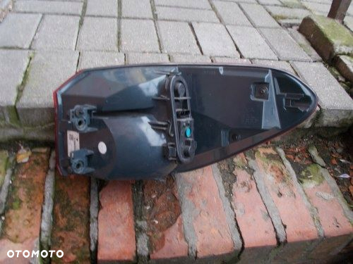 BMW X1 F48 LEWA TYLNA LAMPA LED ORYGINAŁ 7488545-02 - 3